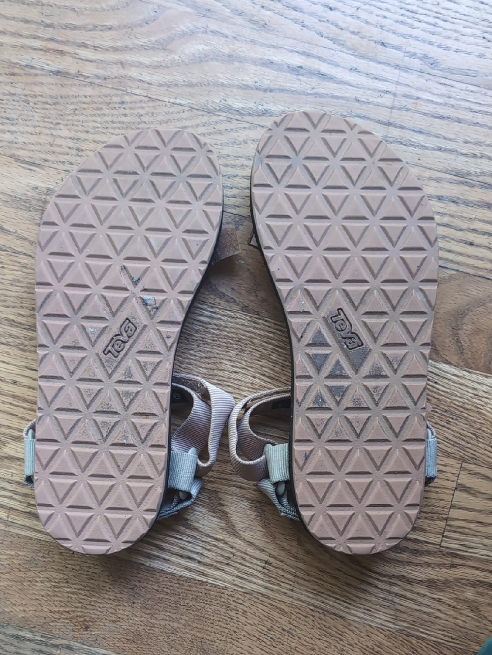 Teva Women's Original Universal Sandal Sz 8 - Picture 3 of 5